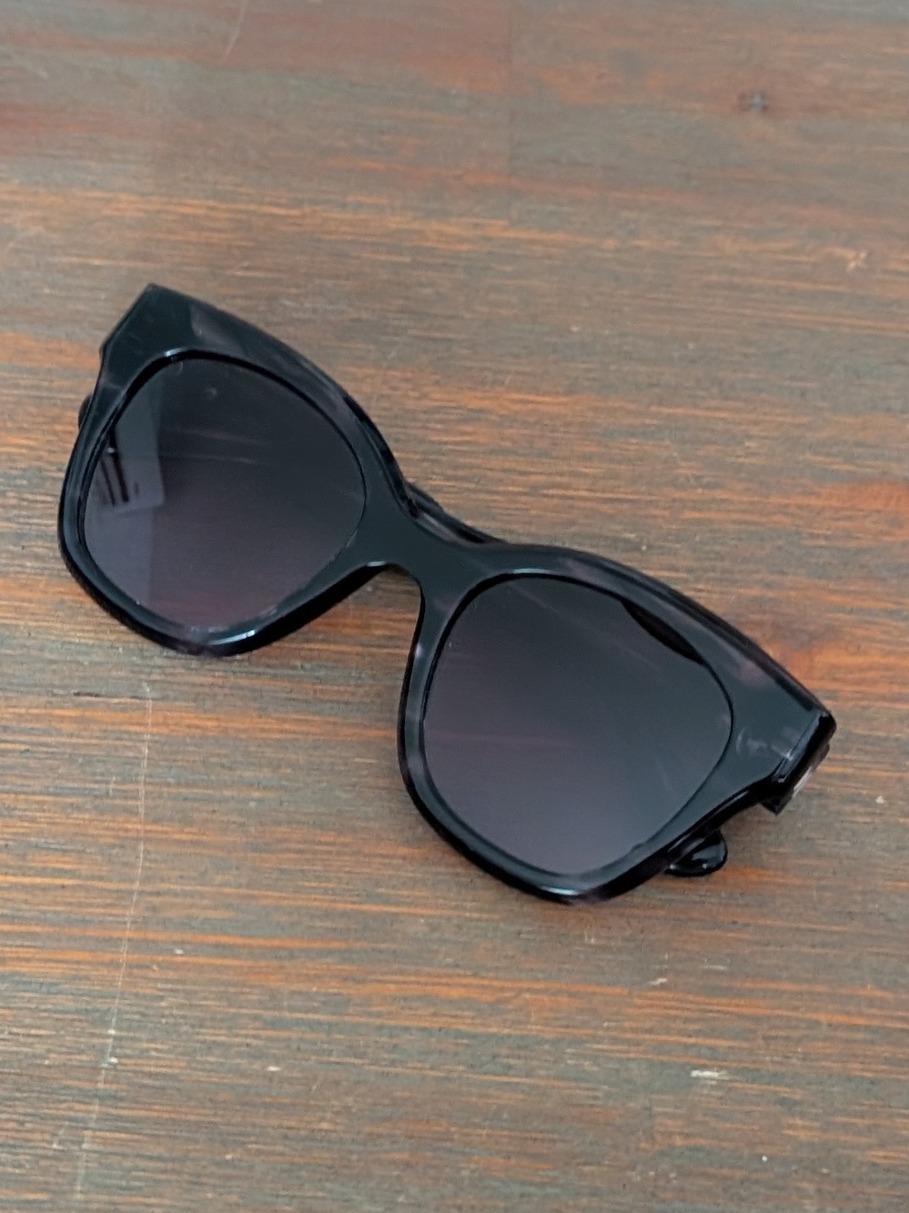Longchamp Black Oversized Cat-Eye Sunglasses